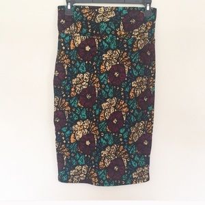 Super cute Lularoe Cassie pencil skirt. Size XS